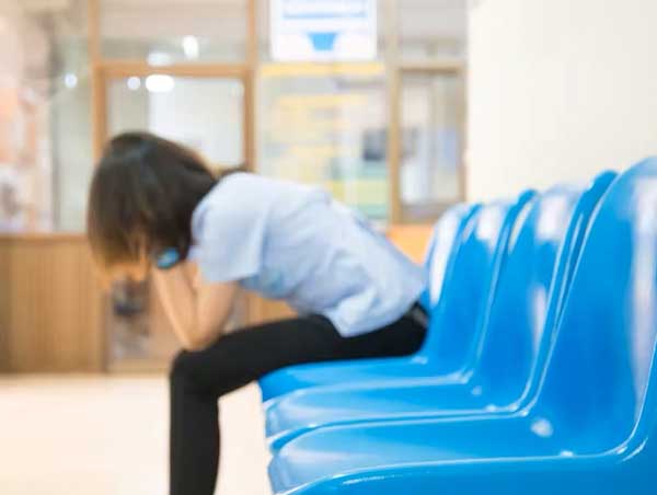 Aguardar 3 meses para uma consulta